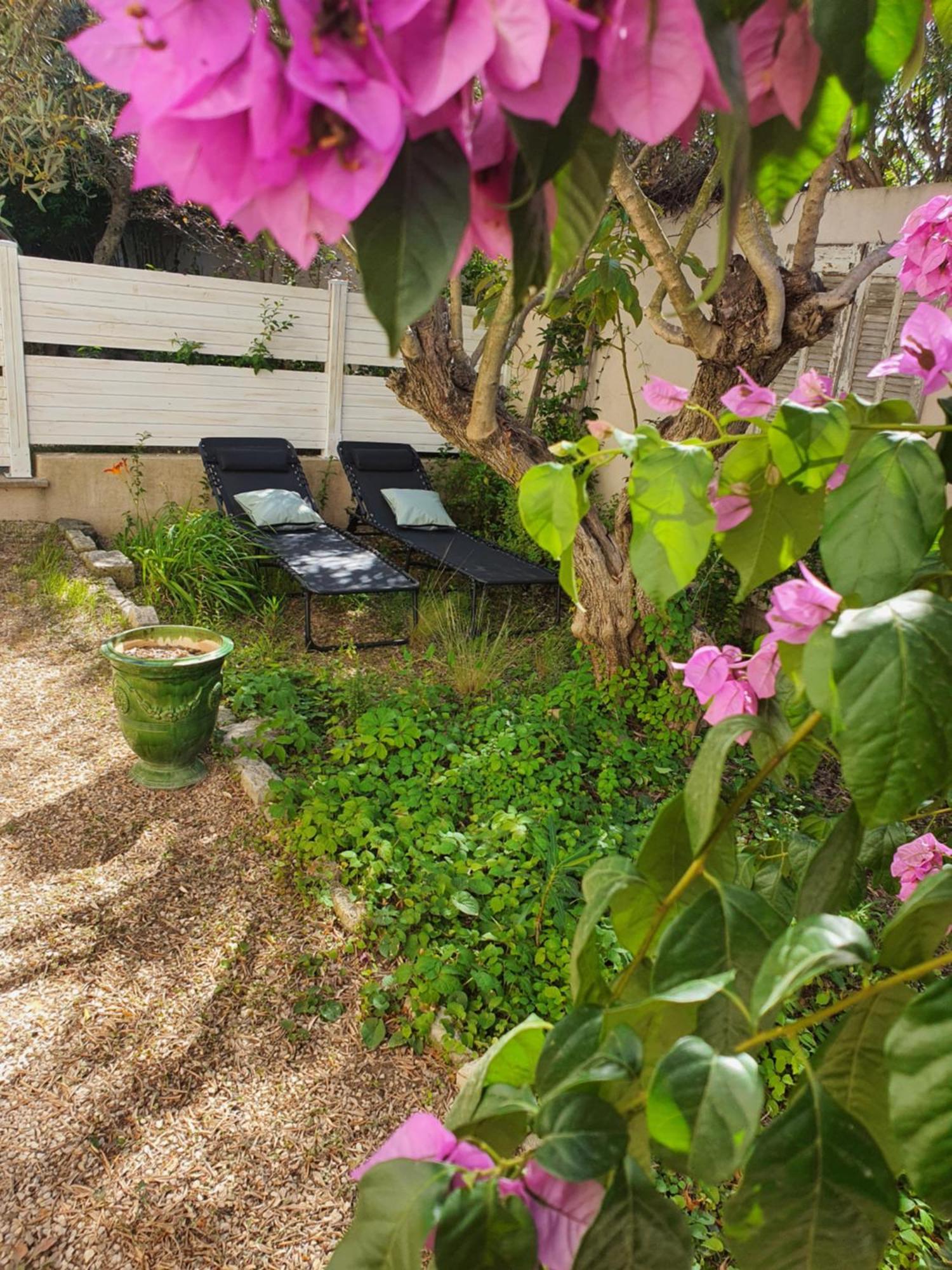 Gite Le Felibre Châteauneuf-lès-Martigues Buitenkant foto